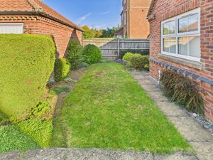 Side - click for photo gallery